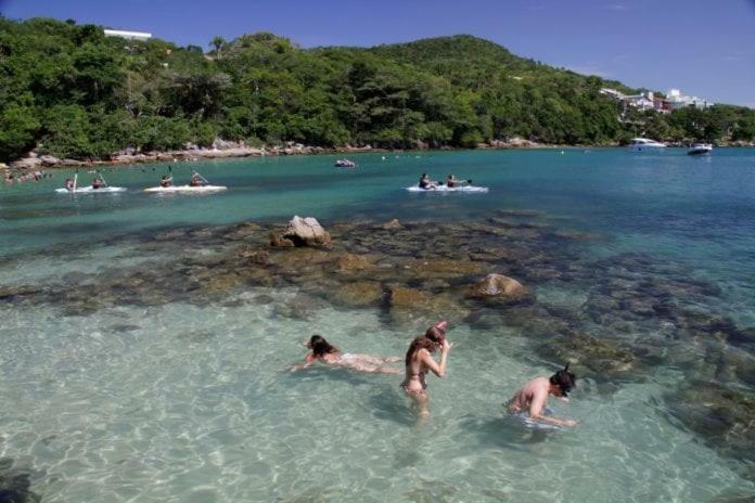 Apartamento Inteiro 3 Quartos No Condominio Solar Das Bromelias Bombinhas Dış mekan fotoğraf